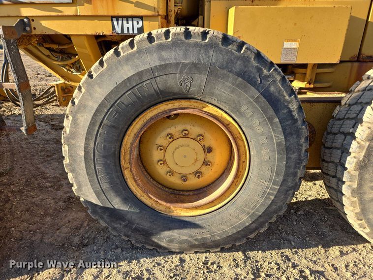 image for item EB1120 1996 Caterpillar 140H motor grader