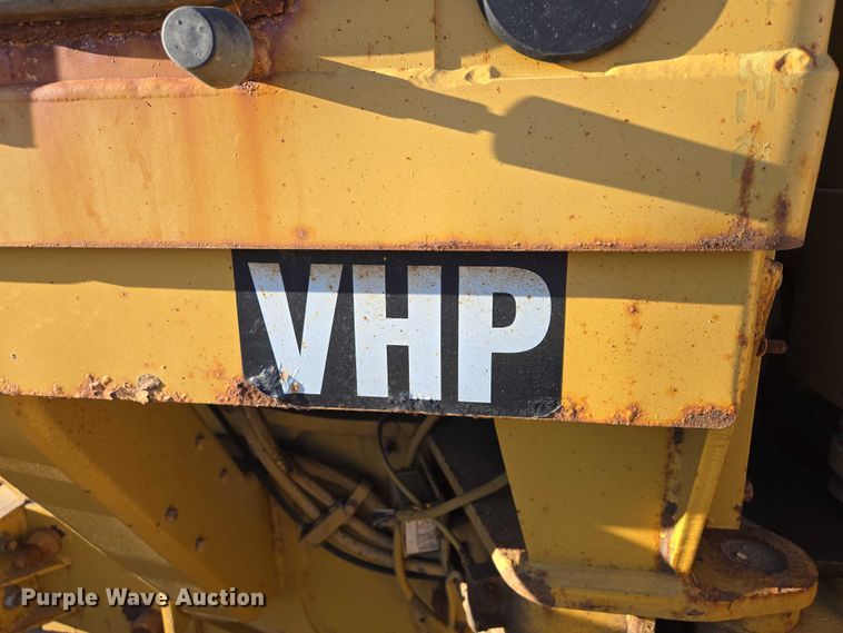 image for item EB1120 1996 Caterpillar 140H motor grader