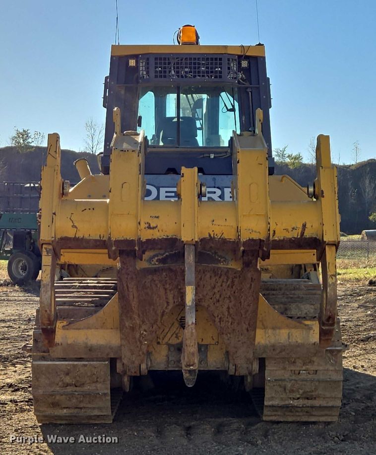 image for item EB1124 2014 John Deere 950J dozer