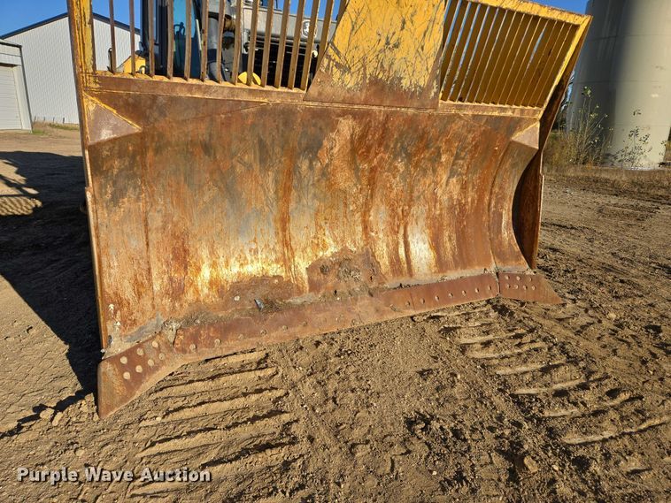 image for item EB1124 2014 John Deere 950J dozer