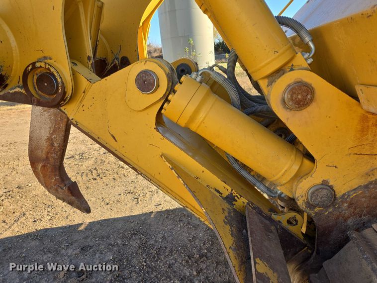 image for item EB1124 2014 John Deere 950J dozer