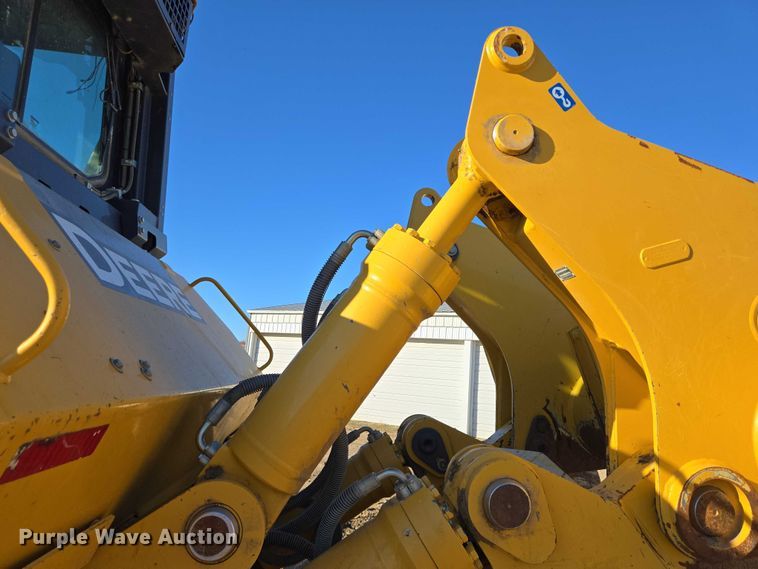 image for item EB1124 2014 John Deere 950J dozer