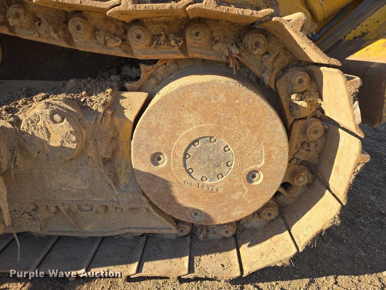 image for item EB1124 2014 John Deere 950J dozer