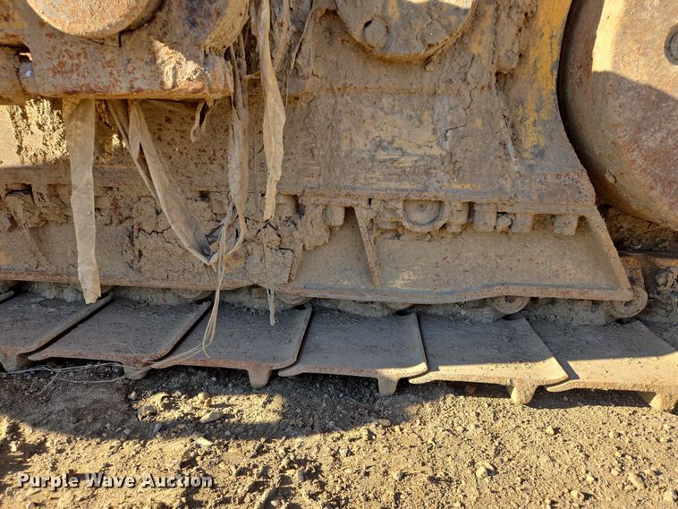 image for item EB1124 2014 John Deere 950J dozer