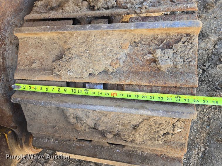 image for item EB1124 2014 John Deere 950J dozer