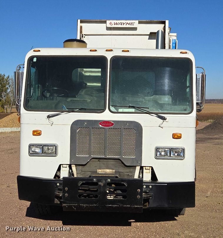 image for item EB1125 2012 Peterbilt 320 refuse truck