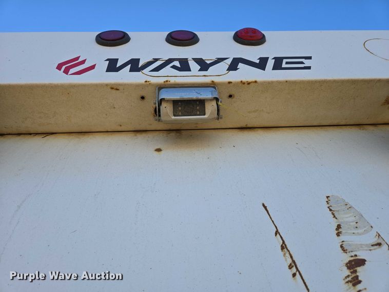 image for item EB1125 2012 Peterbilt 320 refuse truck