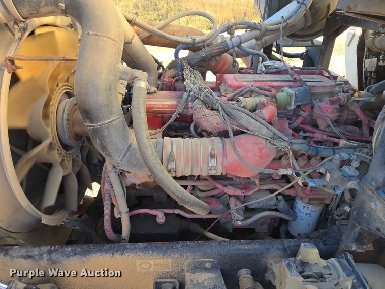 image for item EB1125 2012 Peterbilt 320 refuse truck