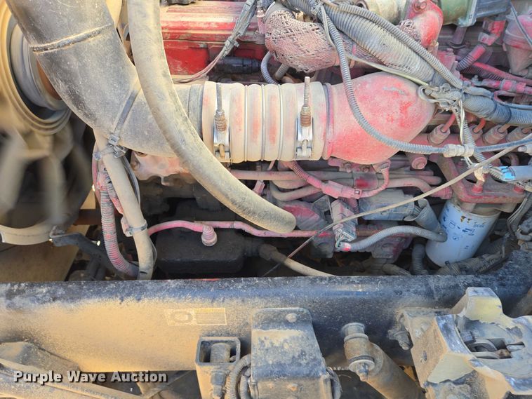 image for item EB1125 2012 Peterbilt 320 refuse truck