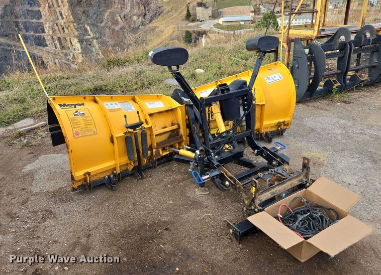 image for item EB1147 Meyer SV2-8.5 V.2 snow plow
