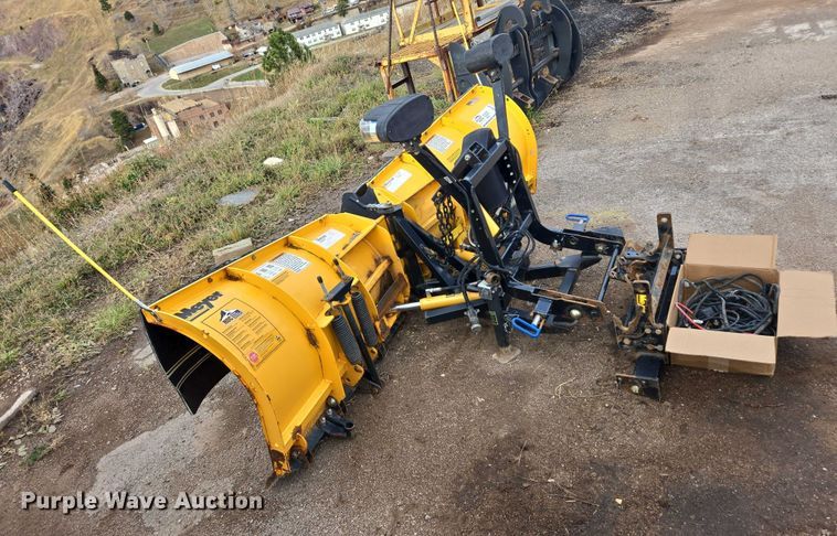 image for item EB1147 Meyer SV2-8.5 V.2 snow plow