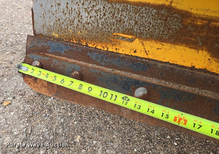 image for item EB1147 Meyer SV2-8.5 V.2 snow plow