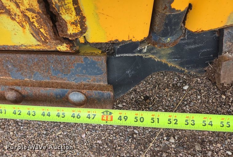 image for item EB1147 Meyer SV2-8.5 V.2 snow plow