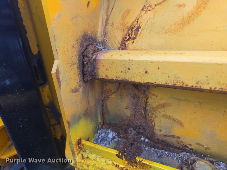 image for item EB1147 Meyer SV2-8.5 V.2 snow plow