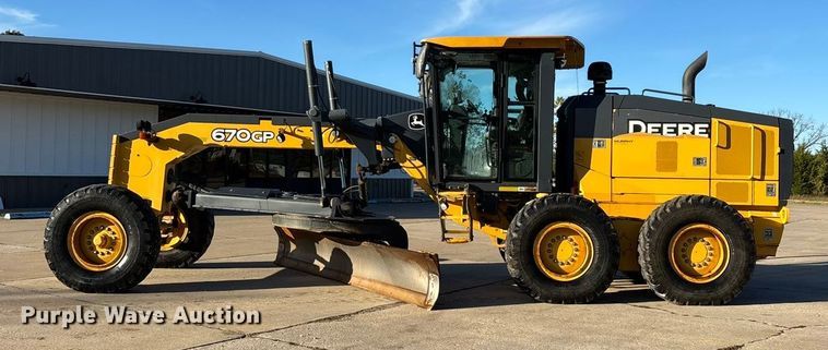 image for item ED2327 2015 John Deere 670G motor grader
