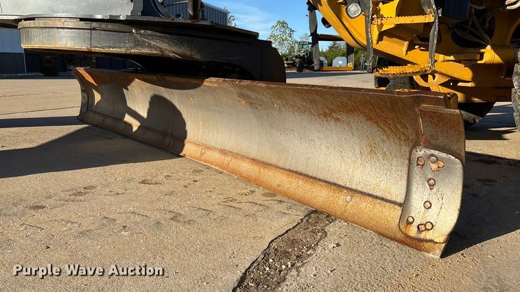 image for item ED2327 2015 John Deere 670G motor grader