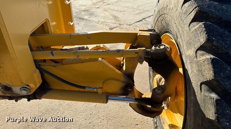 image for item ED2327 2015 John Deere 670G motor grader