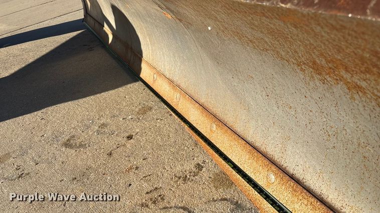 image for item ED2327 2015 John Deere 670G motor grader