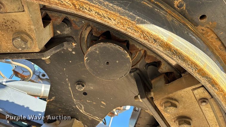 image for item ED2327 2015 John Deere 670G motor grader