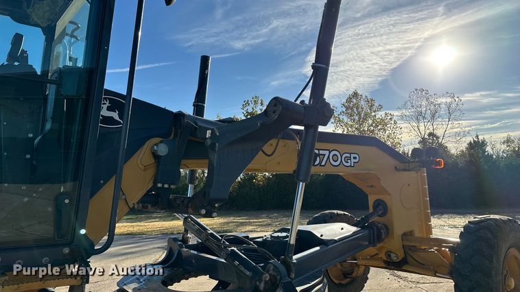 image for item ED2327 2015 John Deere 670G motor grader