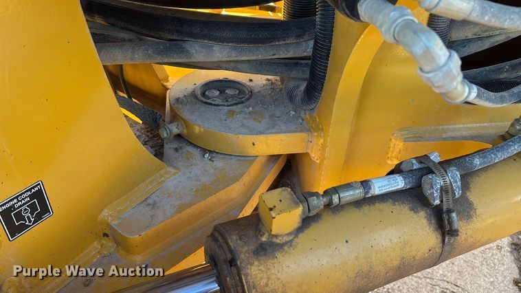 image for item ED2327 2015 John Deere 670G motor grader
