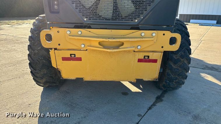 image for item ED2327 2015 John Deere 670G motor grader