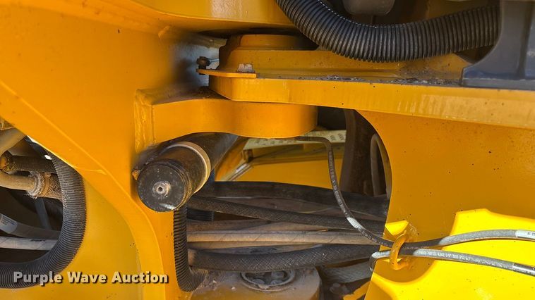 image for item ED2327 2015 John Deere 670G motor grader