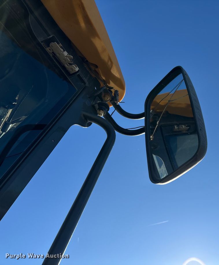 image for item ED2327 2015 John Deere 670G motor grader