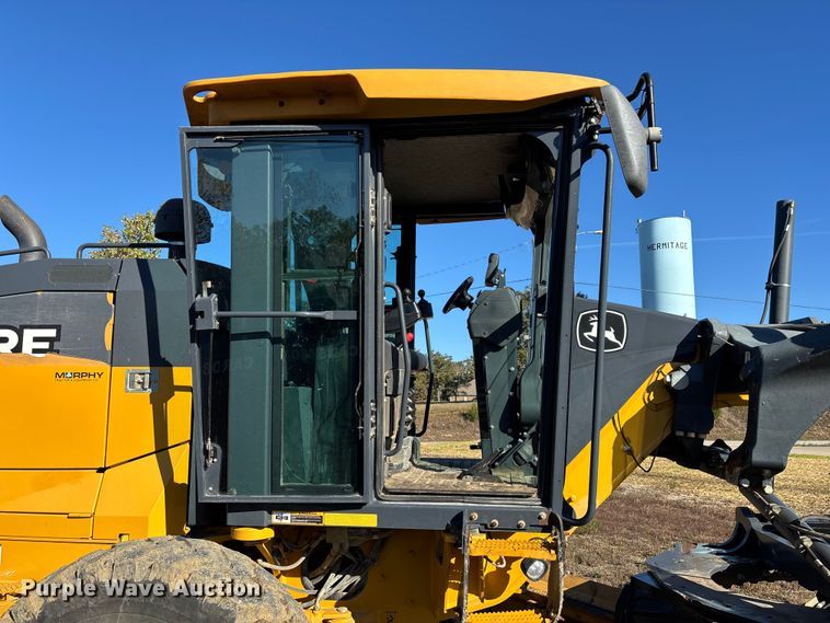 image for item ED2327 2015 John Deere 670G motor grader