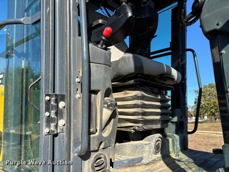 image for item ED2327 2015 John Deere 670G motor grader