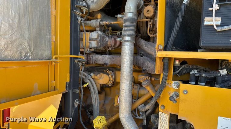 image for item ED2327 2015 John Deere 670G motor grader