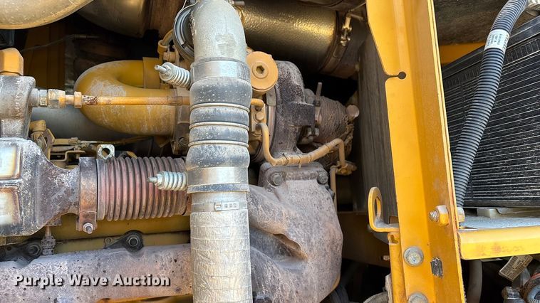 image for item ED2327 2015 John Deere 670G motor grader