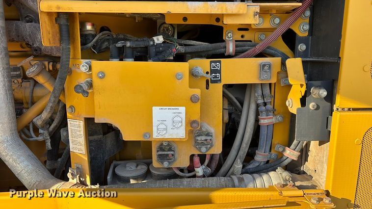 image for item ED2327 2015 John Deere 670G motor grader