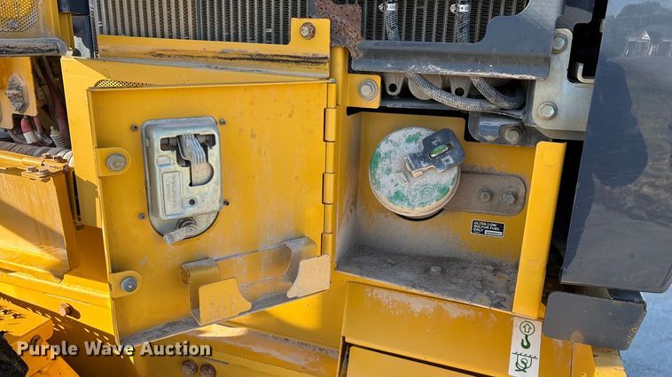 image for item ED2327 2015 John Deere 670G motor grader