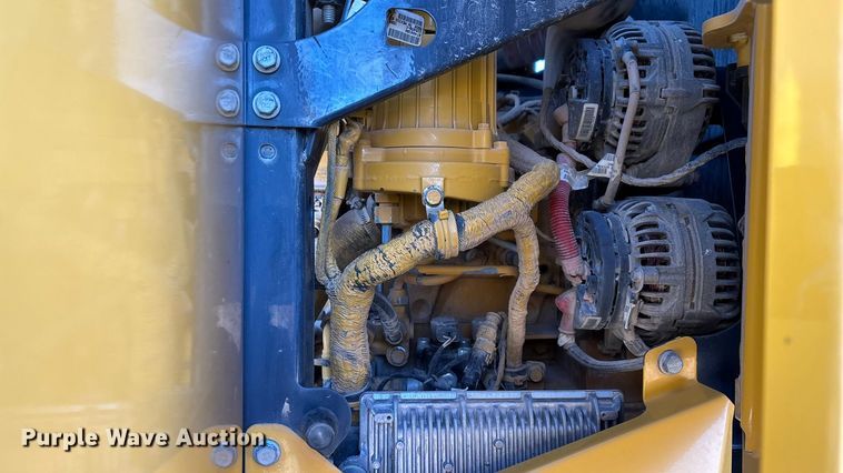 image for item ED2327 2015 John Deere 670G motor grader