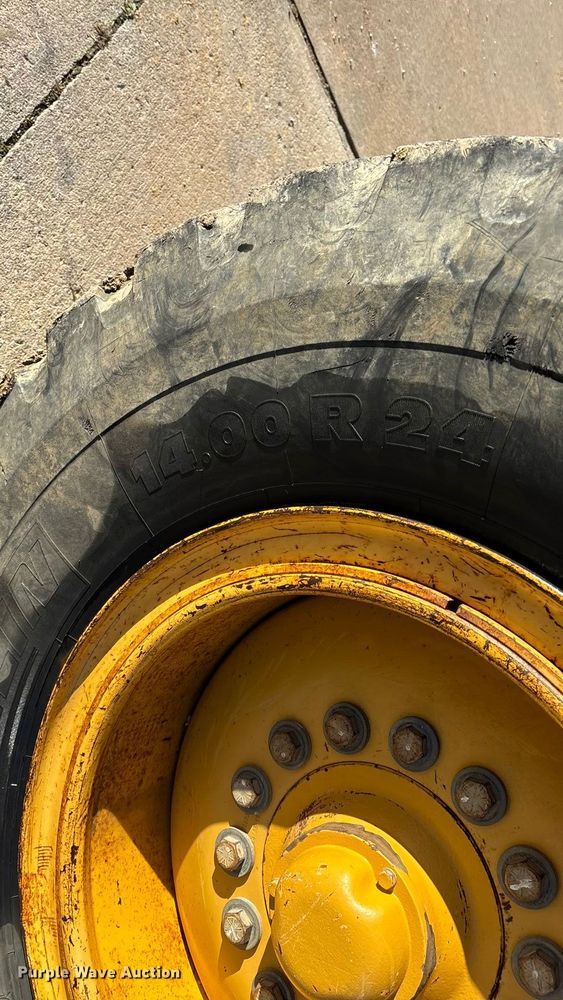 image for item ED2327 2015 John Deere 670G motor grader