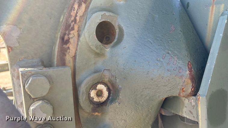 image for item ED2328 1990 John Deere 570B motor grader