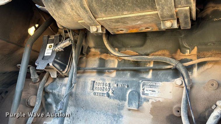 image for item ED2328 1990 John Deere 570B motor grader