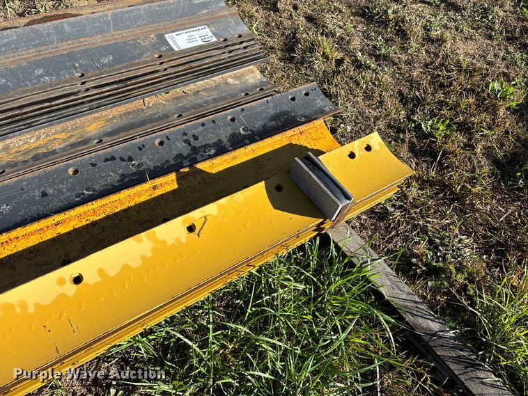 image for item ED2329 Approximately 38 cutting edges