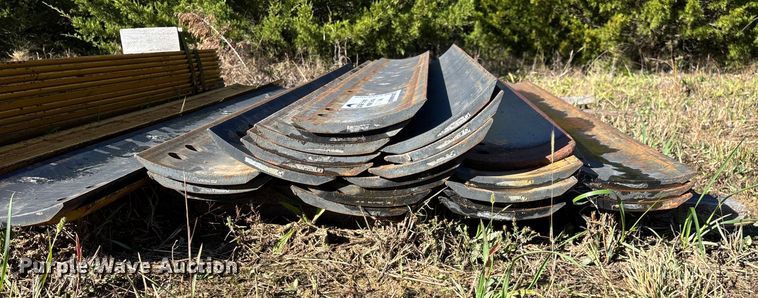 image for item ED2329 Approximately 38 cutting edges