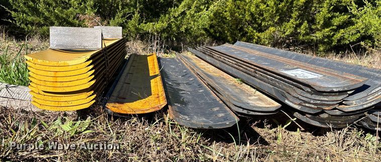 image for item ED2329 Approximately 38 cutting edges