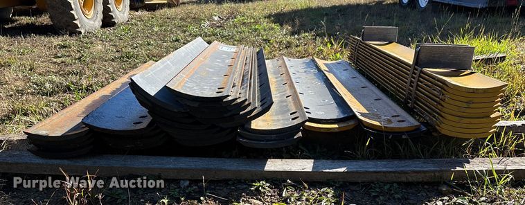 image for item ED2329 Approximately 38 cutting edges