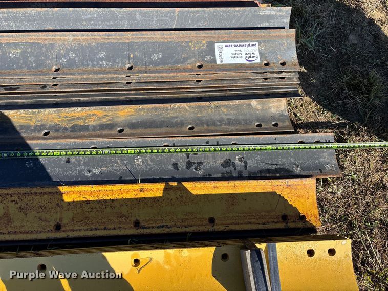 image for item ED2329 Approximately 38 cutting edges