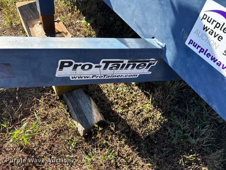 image for item ED2330 2013 Pro-Tainer recycle trailer