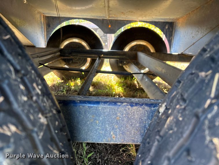 image for item ED2330 2013 Pro-Tainer recycle trailer