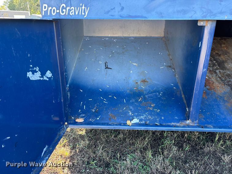 image for item ED2330 2013 Pro-Tainer recycle trailer