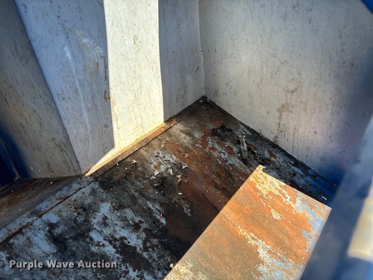 image for item ED2330 2013 Pro-Tainer recycle trailer