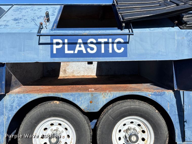 image for item ED2330 2013 Pro-Tainer recycle trailer