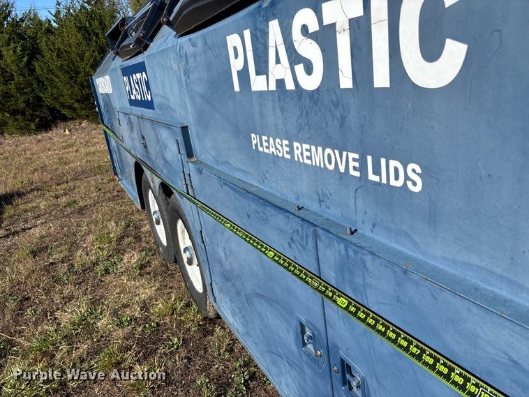 image for item ED2330 2013 Pro-Tainer recycle trailer