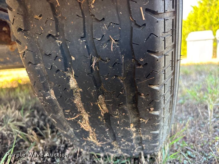 image for item ED2330 2013 Pro-Tainer recycle trailer